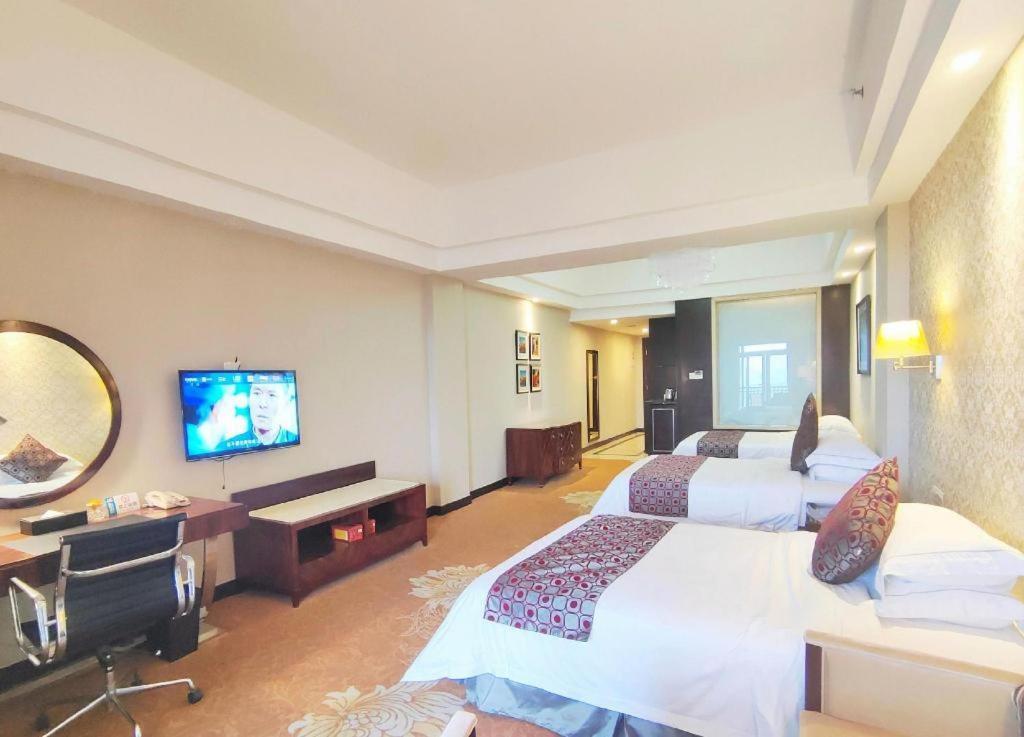Country Garden Phoenix Hotel Maoming Екстериор снимка